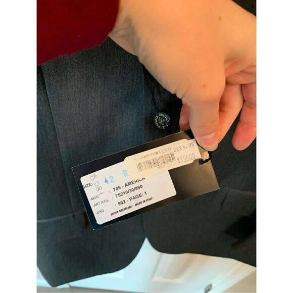 Silvio Bresciani gray blazer size 42R  new with tags  3 button - Picture 8 of 9